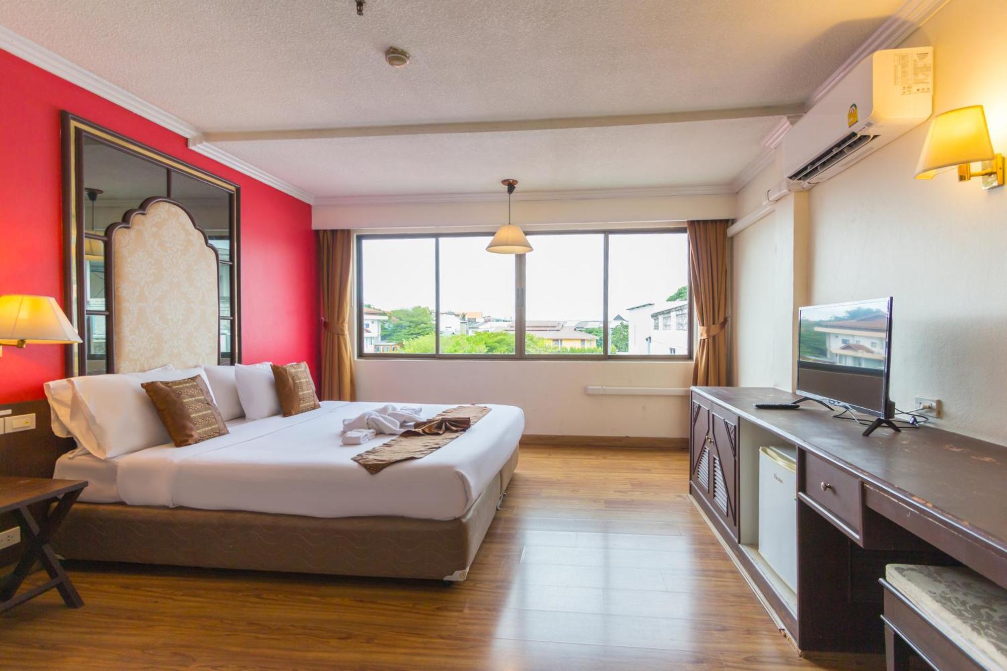 Bp Chiangmai City Hotel Chiang Mai Exteriör bild