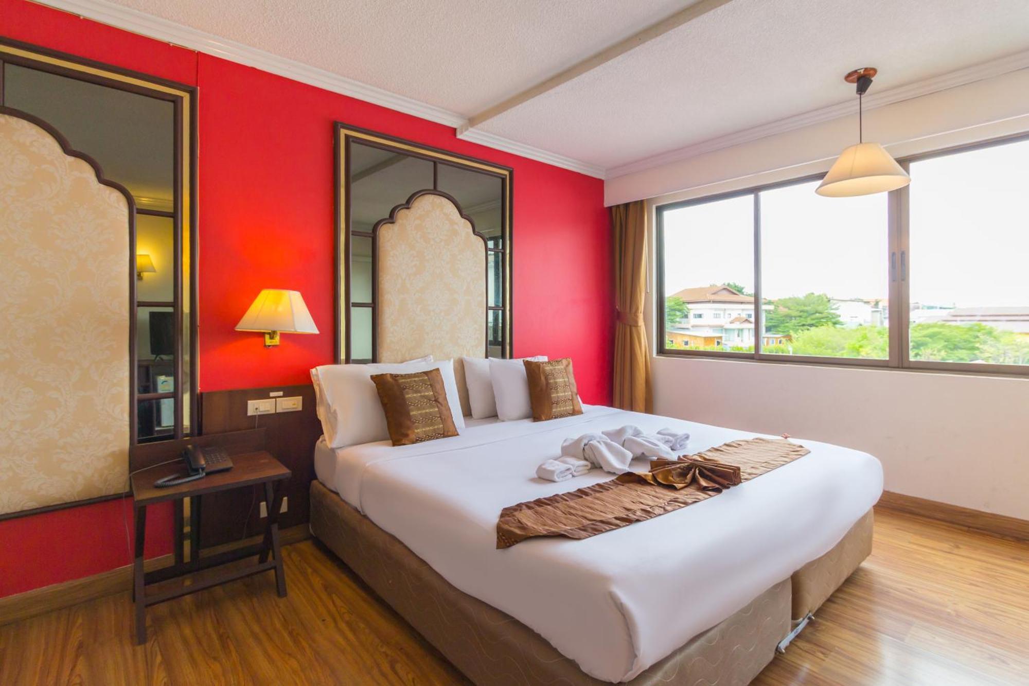 Bp Chiangmai City Hotel Chiang Mai Exteriör bild